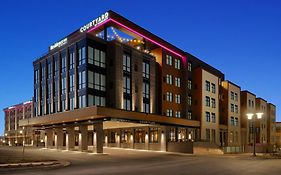 Courtyard By Marriott Milwaukee Brookfield At Poplar Creek